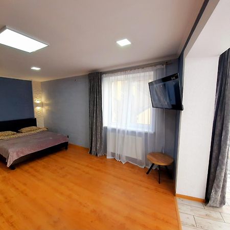 New Luxury Studio Apartment Ivano Frankivsk Ruang foto