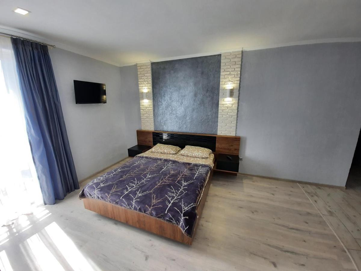 New Luxury Studio Apartment Ivano Frankivsk Bagian luar foto