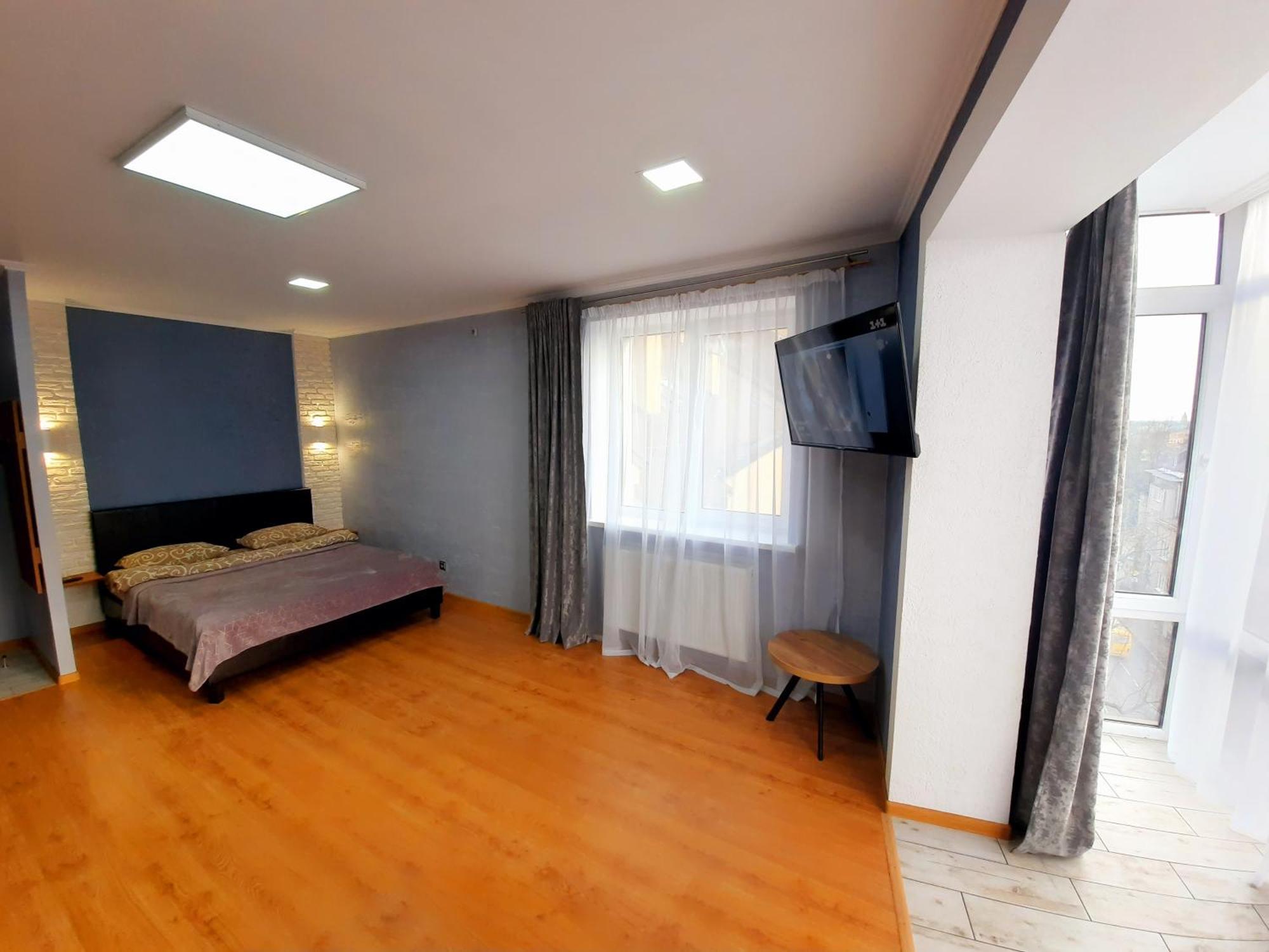 New Luxury Studio Apartment Ivano Frankivsk Ruang foto
